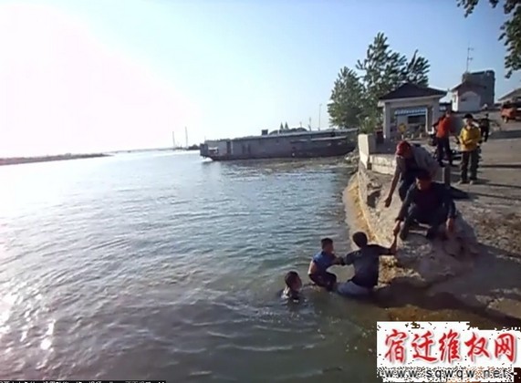 最美窑湾美人——无名英雄勇救落水儿童(组图)